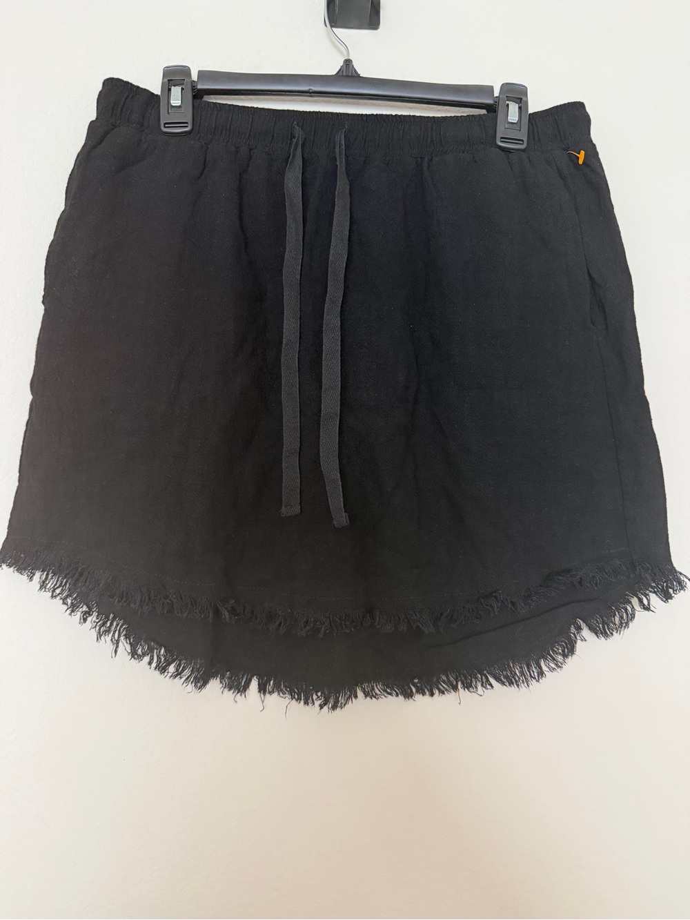 Umgee Black Frayed Hem Linen Blend Women's Shorts - Comfort Drawstring